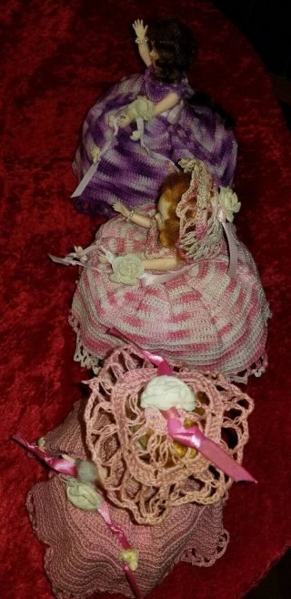 3 Vintage Crocheted Dolls Toilet Paper Holder 2 w/hats All have corsages pearls 5