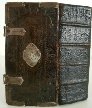 1672 KING JAMES POCKET BIBLE COMPLETE FINE ORNATE LEATHER METALWORK BINDING 3
