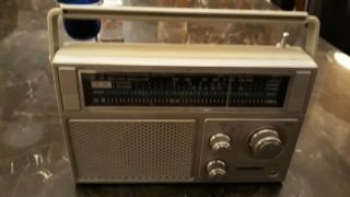 Americana Five Band Portable Radio / Tv 1 - 2 / Am / Fm Radio / Weather Band Vtg