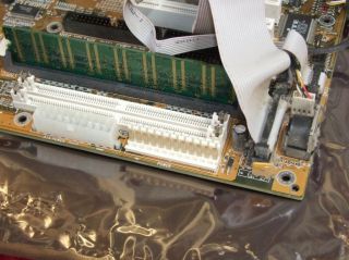 AMD - K6 - 2 400MHz on Gigabyte GA - 586TX3 AT Socket 7 motherboard 5