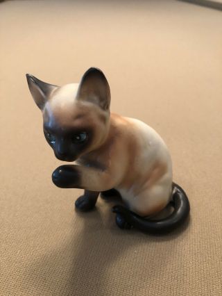 Vintage Lefton Siamese Cat Figurine W Paw Up Made In Japan H4032 Hand Painted