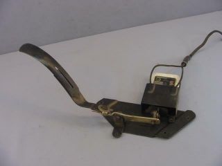 Singer Cabinet Parts - 192890 Knee Controller Pedal - Vintage