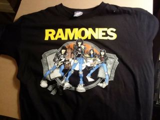 Ramones Road To Ruin Vintage Size Large Short Sleeve Shirt