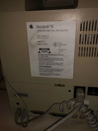 Vintage 1986 Apple Macintosh SE 1MB RAM Model M5011 Computer W/mouse And Keys 3