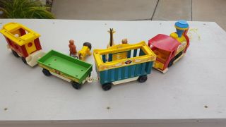 Vintage 1973 Fisher Price 991 Circus Train Toy,  4 cars,  4 animals 3