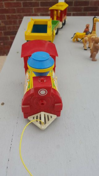 Vintage 1973 Fisher Price 991 Circus Train Toy,  4 cars,  4 animals 4