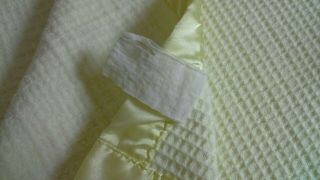 Vintage Acrylic Yellow Waffle weave Baby Blanket Satin Nylon Trimmed Morgan? 3