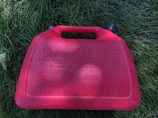 Vintage Rubbermaid Essence Pre Ban 5 Gallon Gas Can Red Plastic Vented 1251