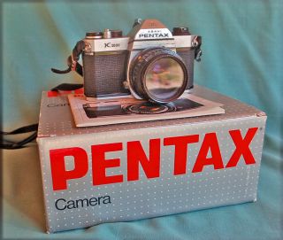 Classic Pentax K1000 35mm Film Slr Camera W/ Pentax 50mm F2 Lens