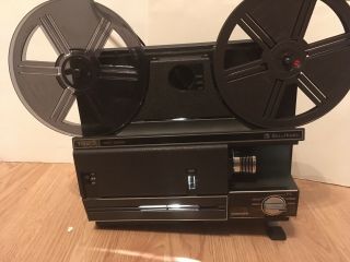 Vintage Bell & Howell 1623 Multi - Motion 8mm 8 Movie Projector