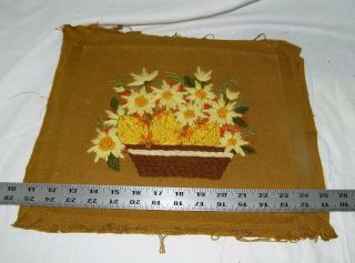 Vintage Crewel Embroidery Needlepoint Finished Flowers in Basket Daisies 19734 2