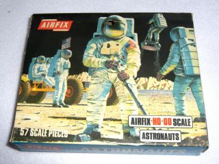 Airfix Ho/oo Vintage Astronauts With Sprue