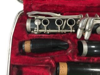 Vintage Yamaha Clarinet in Case 3