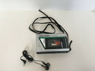 Vintage Sony Portable Wm - F12 Fm/am Radio Cassette Stereo Walkman & Headphones