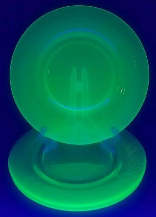 Vintage Uranium Glass Green Salad Plates 8 1/4 " Swirl Set Of 4