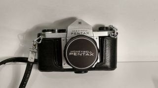 Vintage Asahi Pentax Honeywell Camera with Protective Cover 2