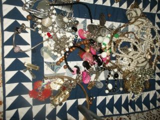 Unsorted VINTAGE Jewelry,  Watches,  RINGS PLUS A BAG OF PARTS 5
