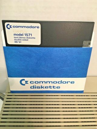 COMMODORE 1571 DISK DRIVE COMPLETE WITH USER GUIDE FOR COMMODORE 128 COMPUTER 5