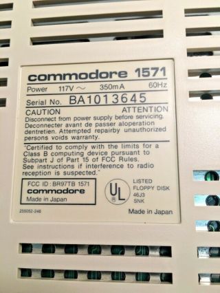 COMMODORE 1571 DISK DRIVE COMPLETE WITH USER GUIDE FOR COMMODORE 128 COMPUTER 7