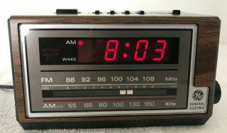 Vintage 80s General Electric Ge Alarm Clock Am/fm Radio Snooze 7 - 4601a Battery