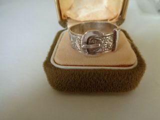 VINTAGE FULLY HALLMARKED SILVER SWEETHEART BUCKLE RING 4