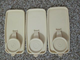 3 VINTAGE TUPPERWARE CEREAL KEEPERS CONTAINERS STORE ' N POUR 13 CUP WHITE GOLD 4