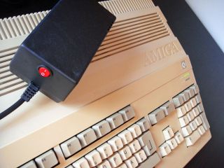 Power Supply Psu For Commodore Amiga A500,  A500,  A600 And A1200 (us Plug)