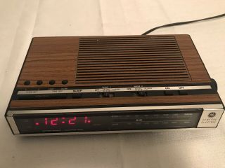 Vintage GE General Electric 7 - 4636D AM/FM Radio Dual Alarm Clock Wood Grain 4