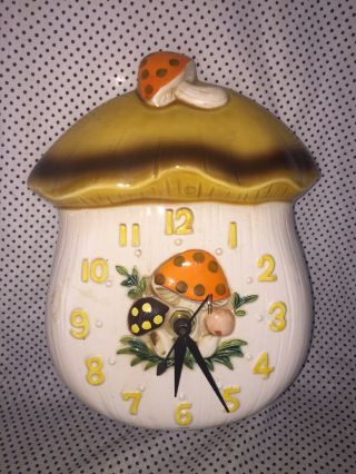Cute Vintage 1970s Sears Roebuck Merry Mushroom Wall Clock