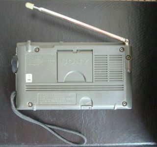 vintage SONY ICF - SW11 portable radio Shortwave FM/AM 12 band stereo receiver 2