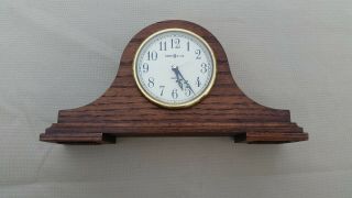 Vintage Howard Miller Clock Solid Hardwood Desk Mantle Nightstand Quartz Battery