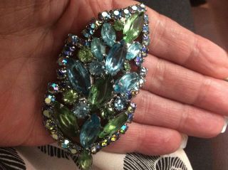 Vintage Weiss Signed Greens And Ble Rhinestone Brooch