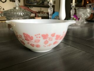 Vintage Pyrex Gooseberry Pink & White Cinderella Mixing Bowl 441 - 1 1/2 Pt
