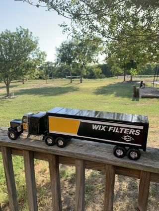 Vintage Wix Oil Filters 1990 Ertl Pressed Steel Tractor Trailer Semi Truck