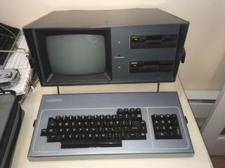Vintage Kaypro 4 Portable Computer