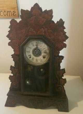 Vintage Wind Up Mantle Or Shelf Clock With Pendulum And Striker