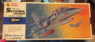 Vintage Hasegawa 1/72 Ta - 4j Skyhawk Trainer Us Navy Model Js 140:400 B24