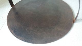 VINTAGE GYPSY HANGING FLAT SKILLET / GRIDDLE PAN - 12 3/4 INCH DIAMETER 2