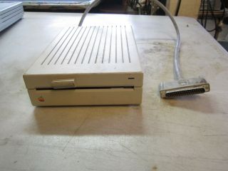 Apple A9m0110 External 5.  25 Ibm Floppy Disk Drive As - Is