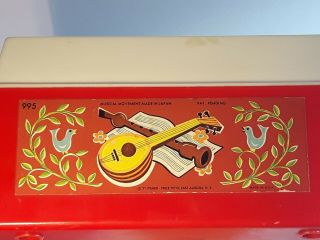 Vintage 1971 Fisher Price Music Box Record Player Wind Up 5 records 5