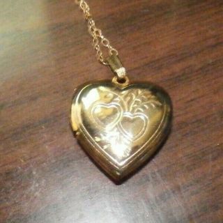Vintage 1/20 14k Gold Filled Chain Engraved Heart Locket 30 " Necklace Hearts Wow