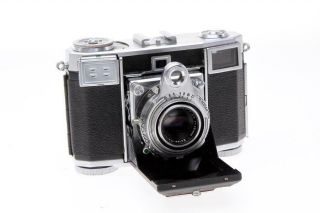Zeiss Ikon Contessa 35mm Rangefinder Camera With Zeiss 45mm F2.  8 Lens
