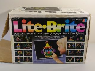 1986 Lite Brite Hasbro Vintage Stencils And Over 400 Pegs
