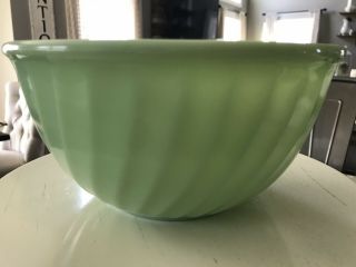 Jadeite Green Swirl Fire King Vintage Mixing Bowl 9 " Oven Ware Ribbed Kitchen