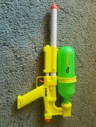 Vintage 1990 Larami Soaker 50 Water Squirt Gun Toy Collectible