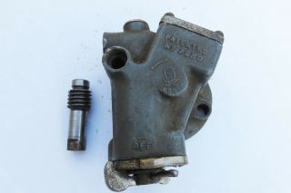 Vintage 1920s Bsa Best And Lloyd Oil Pump With Drive Pinion