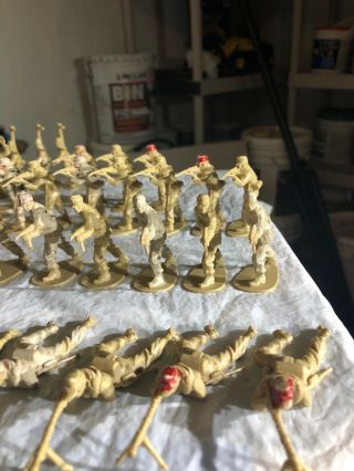 Vintage 1970 ' s Airfix WWII German Africa Corps 50Plastic Figures,  1:32 Scale 4