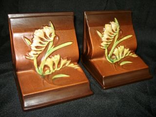 Vintage Pair Roseville Art Pottery Freesia Pattern Bookends In Brown And Orange
