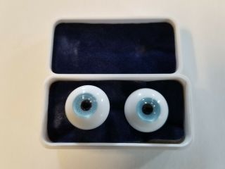 VTG 16mm BLUE GLASS TALLINA ' S Paperweight Realistic Doll Eyes 3