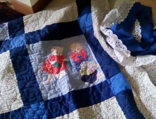 Vintage Handmade Cat Quilt In Blues Eyelet Lace Full Size